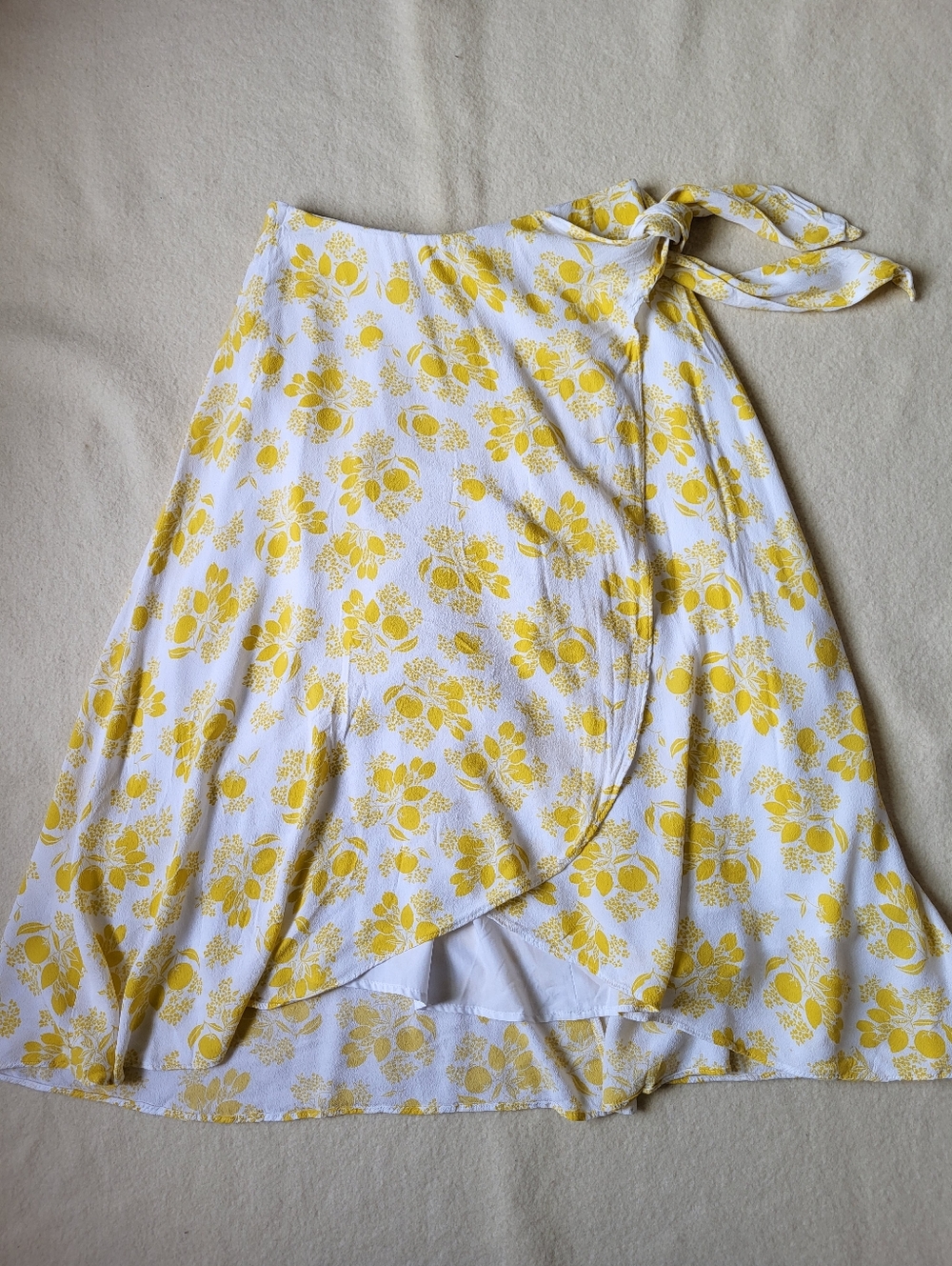 Yellow Lemon Floral Print Midi Skirt Women's Size 2 Ann Taylor Layered Wrap